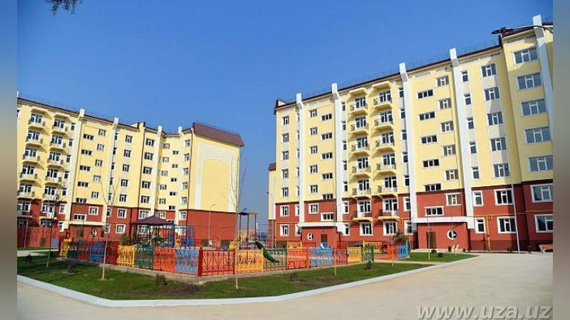 'Eskirib qolgan uylar o`rnida zamonaviy yangi uylar quriladi'ning rasmi