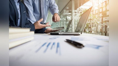 'Tadbirkorlar va ishbilarmonlar diqqatiga! 31 iyulgacha takliflaringizni to`g`ridan-to`g`ri Prezidentga yo`llash imkoniyatiga egasiz!'ning rasmi