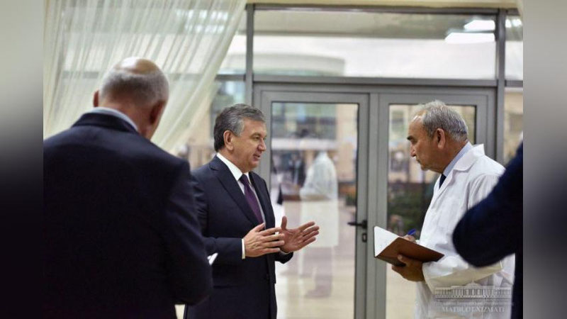 'Prezident ruhiy kasalliklar shifoxonasini borib ko`rdi'ning rasmi