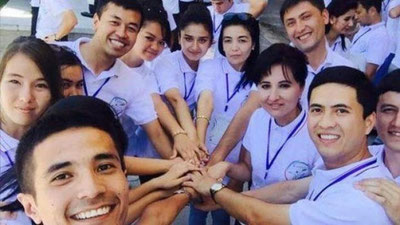 'Yoshlar ishlari agentligining volontyorlik faoliyatiga qator vakolatlar berilmoqda'ning rasmi