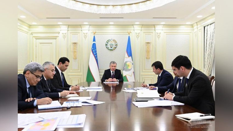 'Шавкат Мирзиёев Марказий Осиё давлатлари билан ҳамкорликни кенгайтириш юзасидан йиғилиш ўтказди'ning rasmi