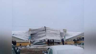 'Xorazmda dehqon bozorining tomi qulab tushdi 'ning rasmi