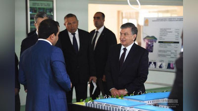 'Президент “Зарбдор текстил” масъулияти чекланган жамияти фаолияти билан танишди'ning rasmi