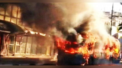 'Moskvada trolleybus yonib ketdi (Video)'ning rasmi