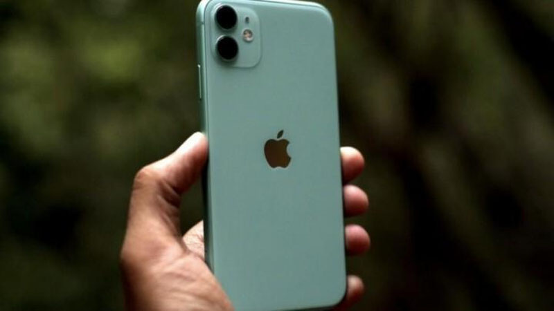 'Россияда президент аппарати амалдорларига iPhone’дан фойдаланиш тақиқланади'ning rasmi