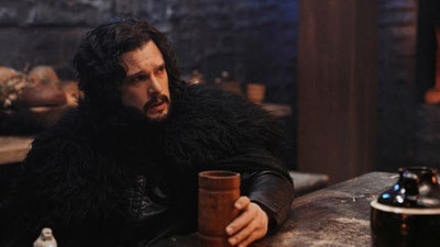 'Kit Xarington “Taxt o`yinlari”dagi o`zining sevimli sahnalarini ma`lum qildi (Video) 'ning rasmi