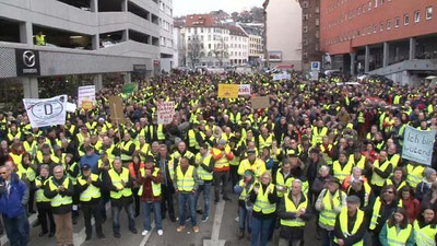 ' “Sariq jiletlar” noroziligi keyingi bosqichga o`tdi 'ning rasmi