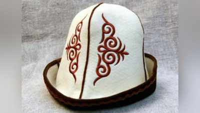 'Сохта “Оқ қалпоқ” бош кийимига тақиқ қўйилди'ning rasmi