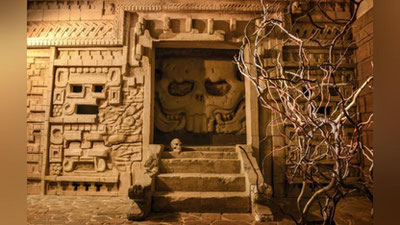 'Meksikada asteklar ilohi butxonasi topildi 'ning rasmi