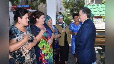 'ШАВКАТ МИРЗИЁЕВ БЕКОБОДЛИКЛАР БИЛАН МУЛОҚОТ ҚИЛДИ(ФОТО)'ning rasmi