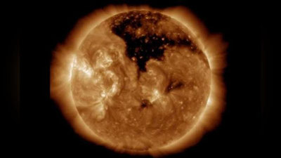 'NASA Quyoshdagi yoriqlarni ko`rsatdi (Video)'ning rasmi