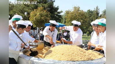 'Samarqandda 1 tonnalik palov tayyorlandi (foto)'ning rasmi