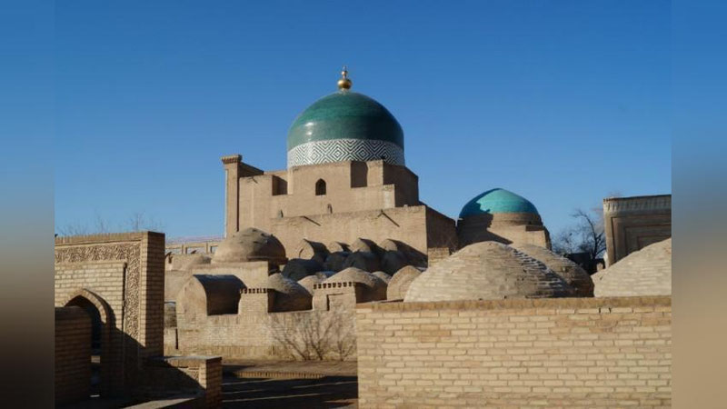 '​ShAVKAT MIRZIYoEV “PAHLAVON MAHMUD” MAQBARASINI ZIYoRAT QILDI'ning rasmi