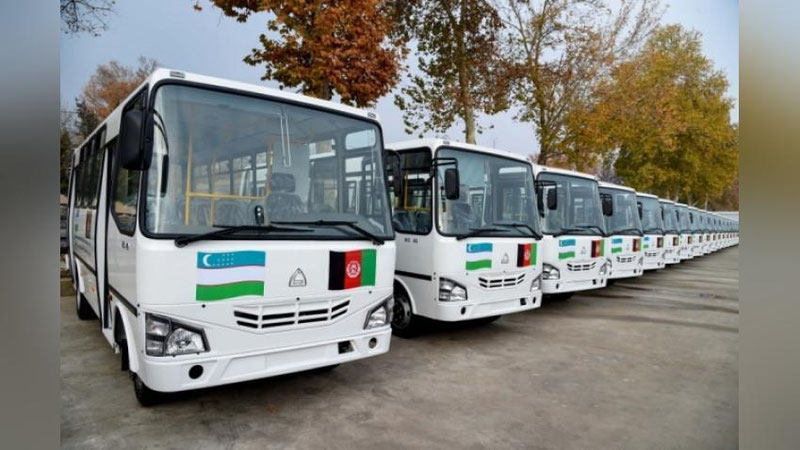 'O`zbekiston Prezidenti nomidan Afg`oniston xalqiga texnika  hadya qilindi'ning rasmi
