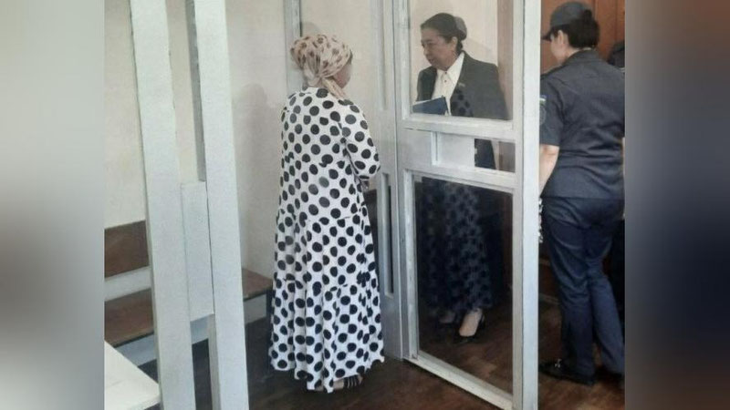 '2 nafar voyaga etmagan farzandi bo`lgan mahkumaga berilgan jazo uy qamog`iga almashtirildi'ning rasmi