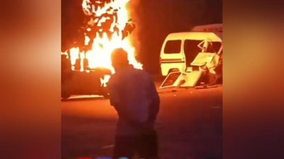 'Shahrisabzda Damas bilan to`qnashgan Matiz yonib ketdi'ning rasmi