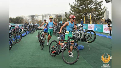 Изрображение 'Фото: Соревнования по дуатлону на центральных улицах столицы'