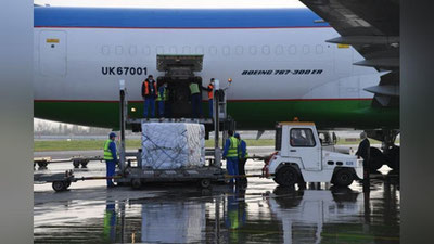 'O`zbekistonga Xitoydan ZF-UZ-VAC 2001 vaksinasining 1 million dozasi olib kelindi(foto)'ning rasmi