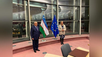 'Абдулазиз Камилов Европа Иттифоқининг комиссари билан учрашди'ning rasmi