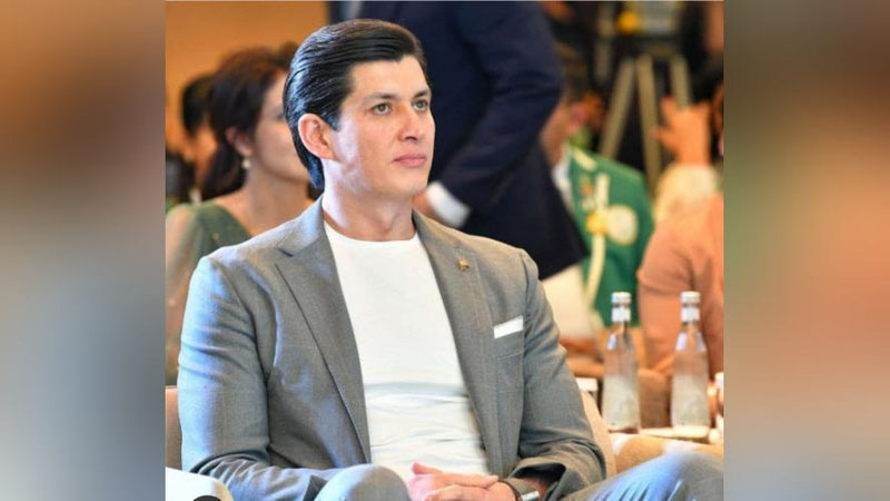 'Отабек Умаров мукофотланди'ning rasmi