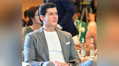 'Отабек Умаров мукофотланди'ning rasmi