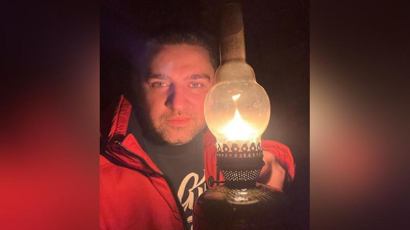 'Бухоро аэропортида россиялик блогернинг квадрокоптери мусодара қилинди. Нега?'ning rasmi