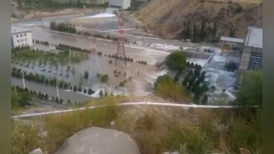 '"Ўзбекгидроэнерго" Тўпалангдаги сув тошқини юзасидан муносабат билдирди. Унга кўра...'ning rasmi