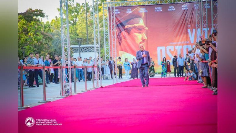 'Киночилар уйида "Ватан остонаси" фильмининг  катта премьераси бўлиб ўтди (фото)'ning rasmi