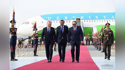 'Shavkat Mirziyoev rasmiy tashrif bilan Qohiraga keldi'ning rasmi