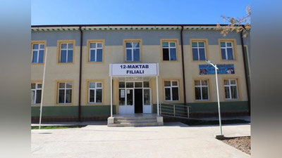 'G`uzordagi maktab filiali endi alohida maktab bo`lib, kompyuterlar bilan ta`minlanadi'ning rasmi
