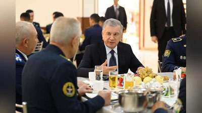'Prezident Oliy harbiy aviasiya bilim yurtini borib ko`rdi (foto+video)'ning rasmi