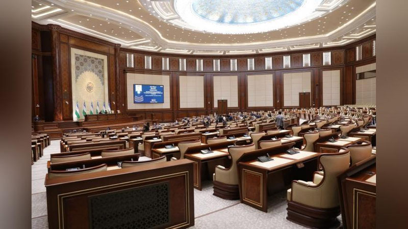 'Senat O`zbekistonda elektr, gaz va suvni talon-toroj qilish o`g`rilik jinoyati deb baholanishini ma`qulladi'ning rasmi