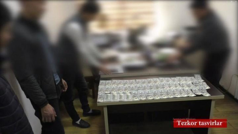 'Samarqandda "ishni hal qilish" uchun pora talab qilgan sobiq IIO xodimi qo`lga tushdi (video)'ning rasmi