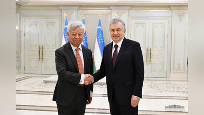 'Prezident Osiyo infratuzilmaviy investisiyalar banki prezidenti bilan uchrashdi'ning rasmi