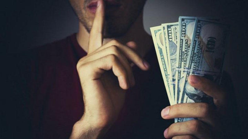 'Buxoroda qizning behayo videolarini tarqatish bilan qo`rqitib, pul talab qilganlar ushlandi'ning rasmi