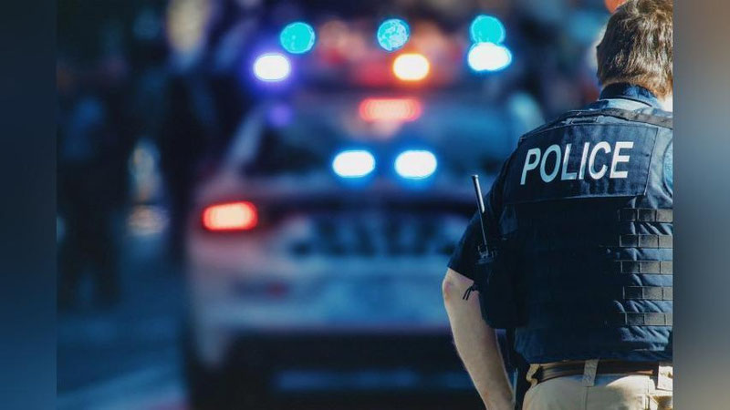 'АҚШда она фарзандларини ахлат ва жасадлар орасида сақлаб келгани аниқланди'ning rasmi