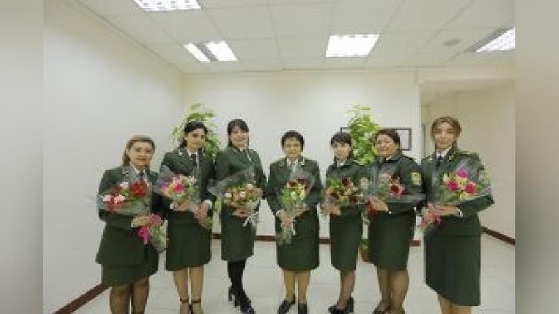 'Bojxonachi bo`lish istagidagi xotin-qizlar uchun vakansiya e`lon qilindi'ning rasmi