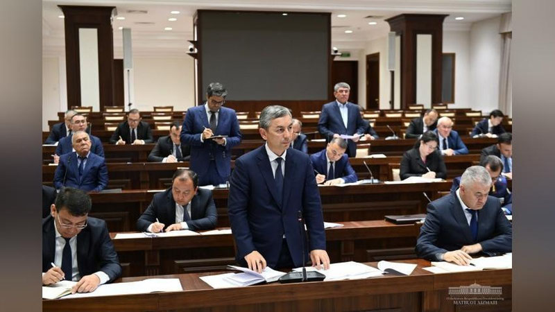 'Prezident Karmana tumanining qator soha rahbarlari ishdan olinishini aytdi'ning rasmi