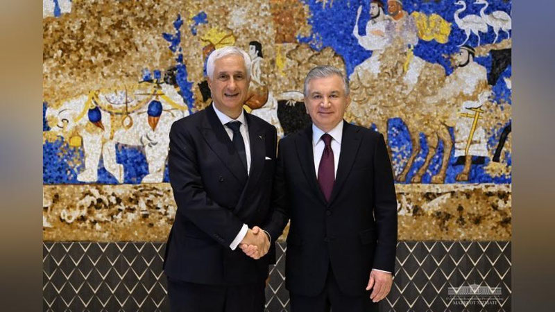 'Shavkat Mirziyoev “Semmaris” kompaniyasi rahbari bilan uchrashdi'ning rasmi