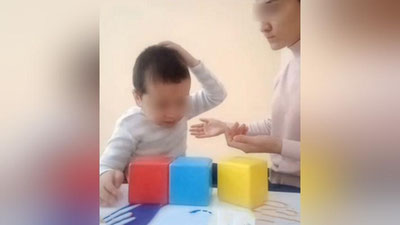 'Toshkent viloyatida tarbiyachi bolaning boshiga urib-urib dars o`tdi (video)'ning rasmi