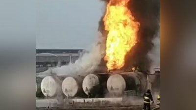 'Farg`onadagi neft bazada kuchli portlash sodir bo`ldi (video)'ning rasmi