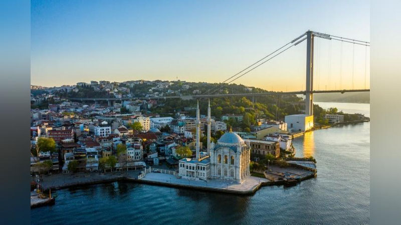 'Turkiya 2023 yilda rekord darajadagi turizm ko`rsatkichlarini qayd etdi'ning rasmi