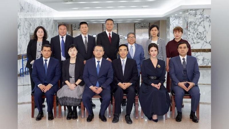 'Ijtimoiy himoya milliy agentligi delegasiyasi Xitoyda bo`ldi'ning rasmi