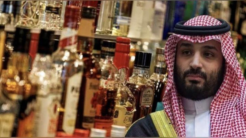 'Saudiya Arabistonida birinchi alkogol do`koni ochil'ning rasmi