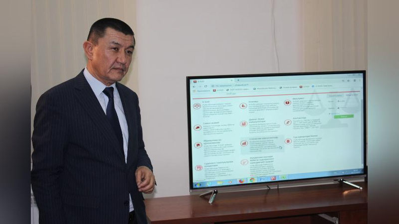 'Sudlarda tashkil qilingan elektron tizimning fuqarolar uchun qanday afzalligi bor?'ning rasmi