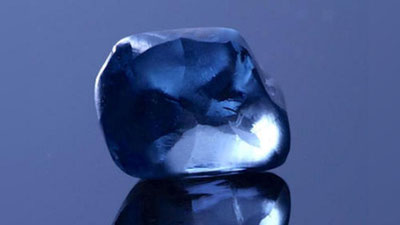 'O`zgacha tusdagi noyob olmos topildi'ning rasmi