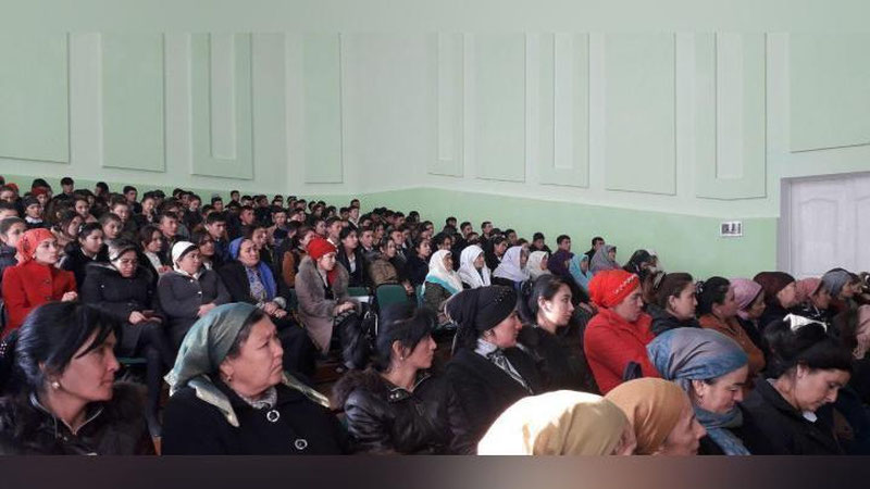 'Sayyor sudda Turkiyaga qizlarni yuborishga uringan ayolning qilmishi ko`rib chiqildi'ning rasmi