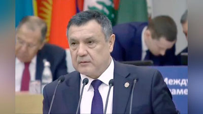 'Oliy Majlis Qonunchilik palatasi Spikeriga faxriy unvon berildi'ning rasmi