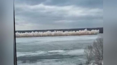 Изрображение 'НЕ РАССЧИТАЛИ: ВЗРЫВ РЕЧНОГО ЛЬДА ОСТАВИЛ БЕЗ СТЕКОЛ ДОМ В КАЗАХСТАНЕ (ВИДЕО)'