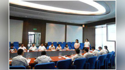 '​“Ўзбекинвест”да суғурта даъволарини кўриб чиқишда тўсиқларни бартараф этиш масалалари кўрилди'ning rasmi